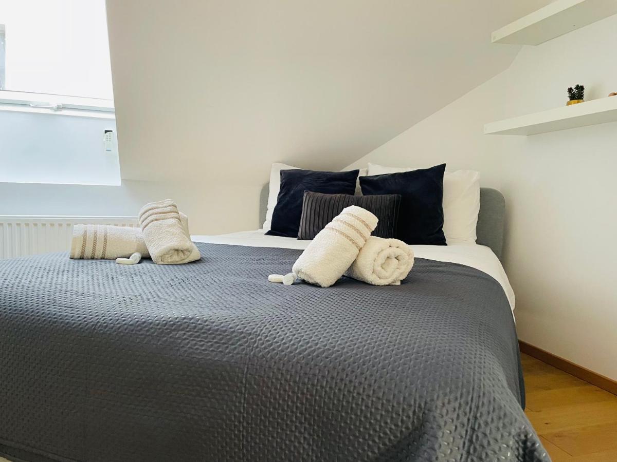 Modernes Appartement mit Fernblick Wien Exterior foto